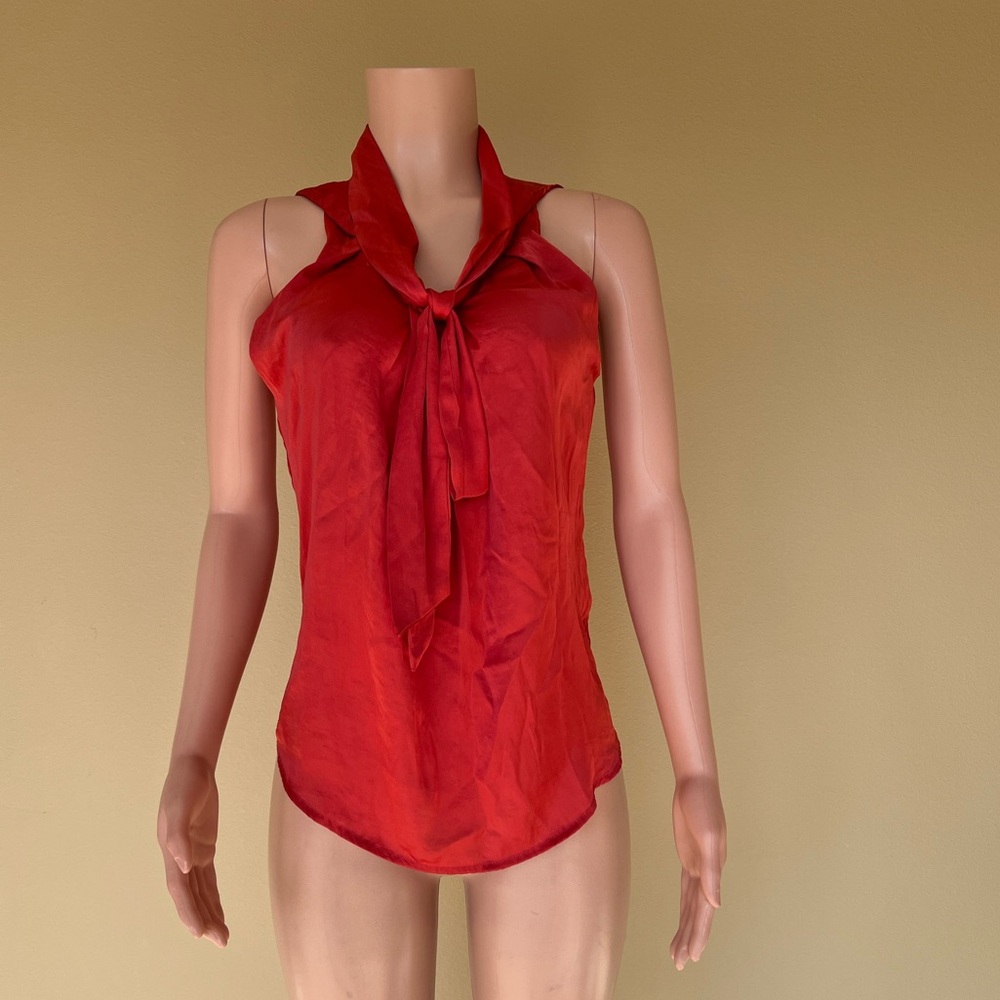 Chic Sleeveless Blouse. Size S.